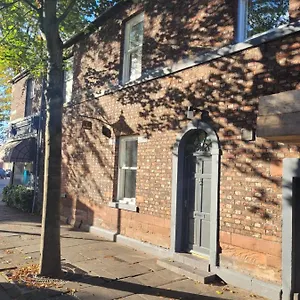 Carlisle Centre, Cute Victorian House. Carlisle (Cumbria)